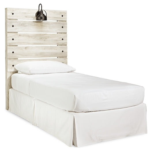 Cambeck Panel Headboard With Mirrored Dresser And Chest
