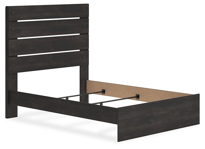 Hollivern Panel Bed