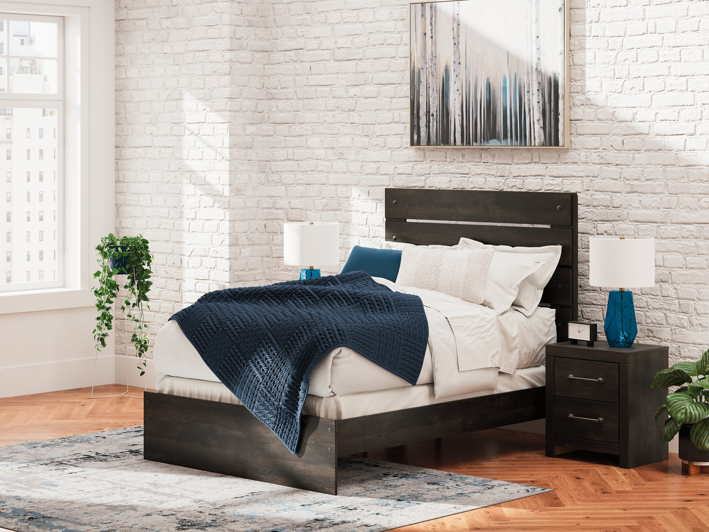 Hollivern Panel Bed