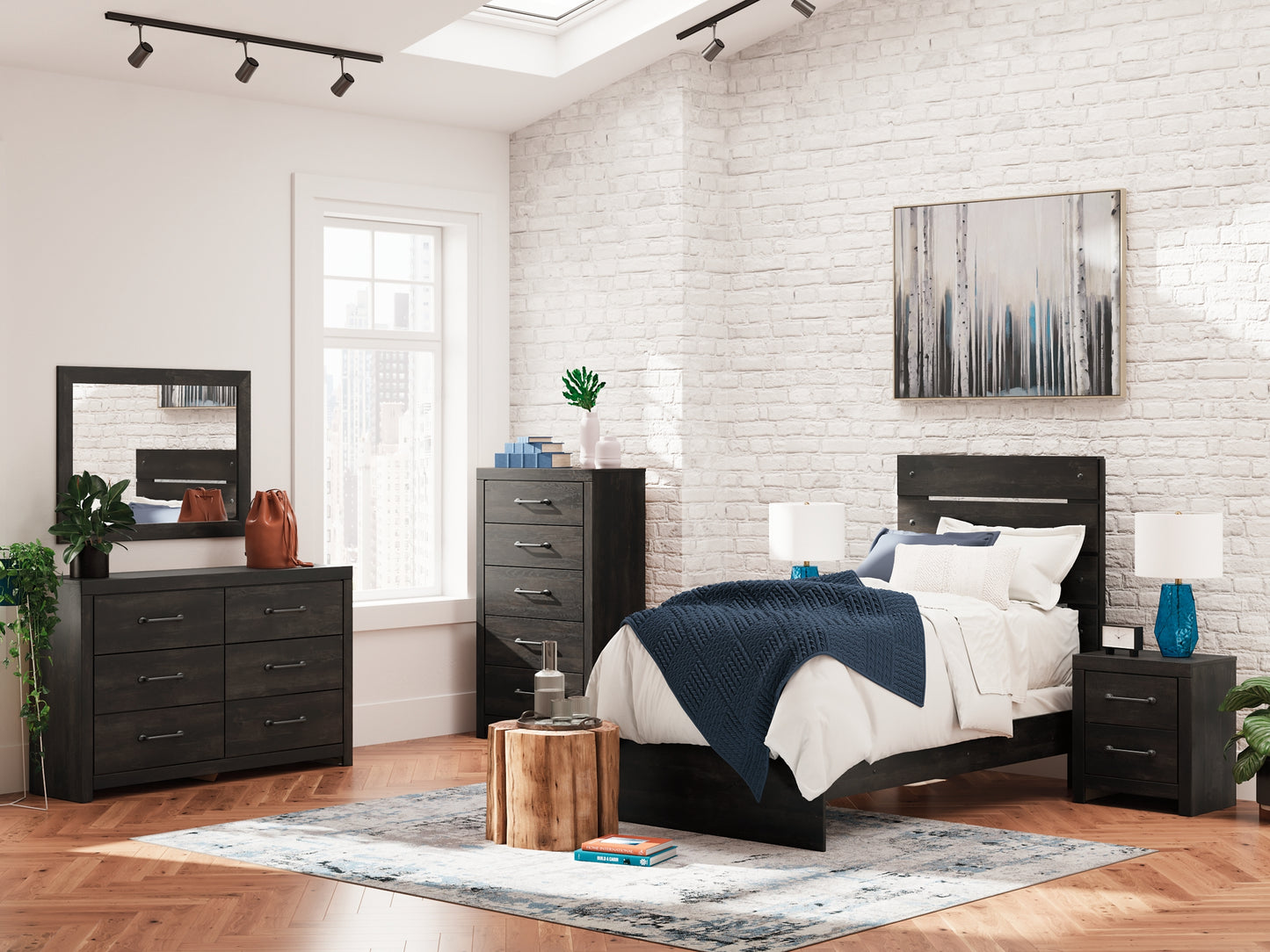 Hollivern Panel Bed