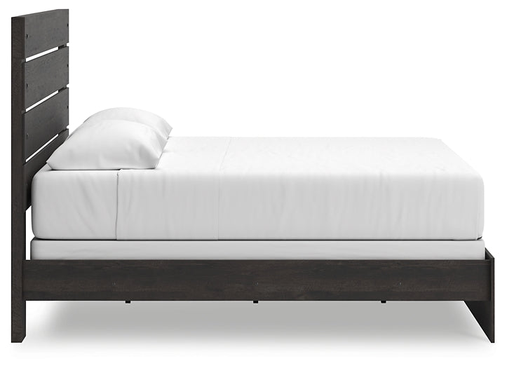 Hollivern Panel Bed