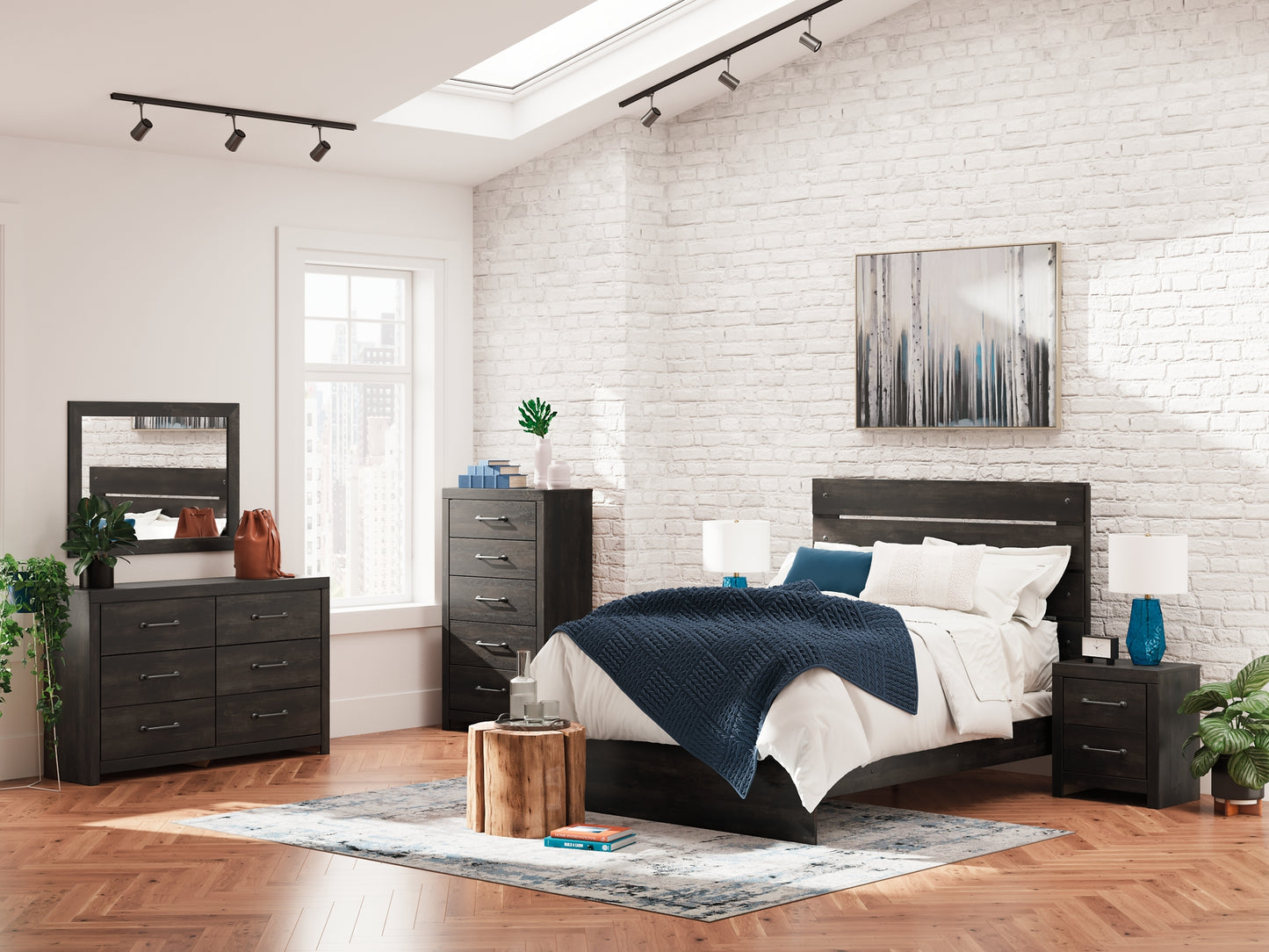 Hollivern Panel Bed
