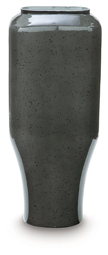 Kierlain Vase