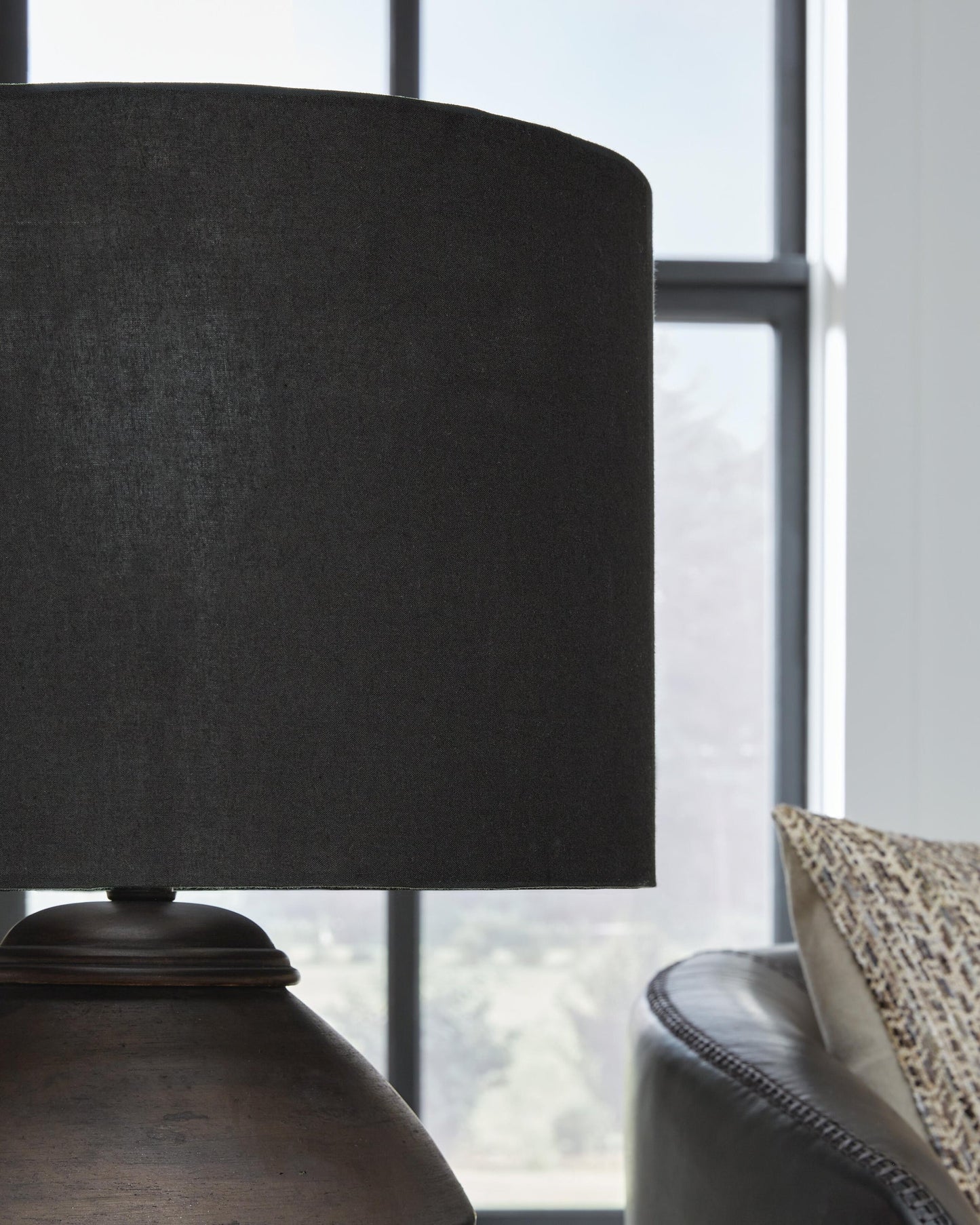 Naareman Terracotta Table Lamp (1/CN)