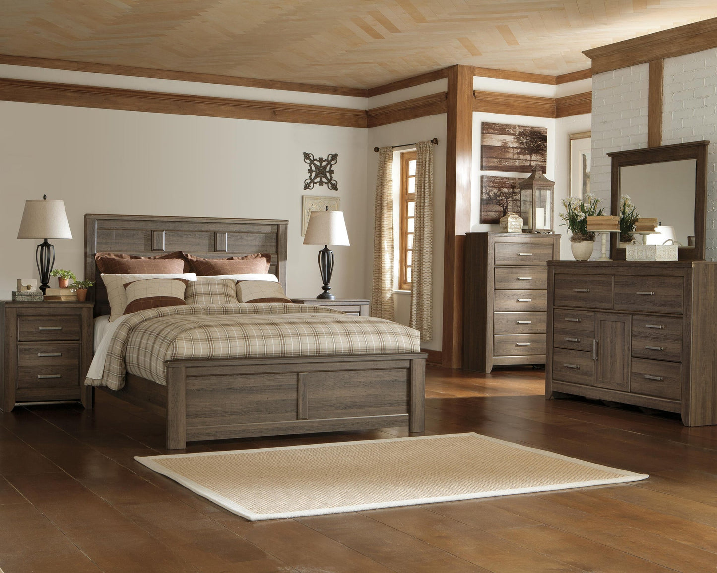 Juararo Queen Panel Bed with Mirrored Dresser