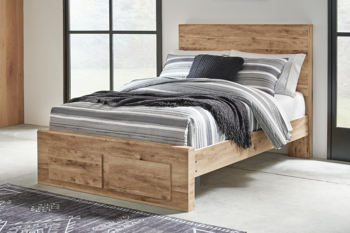 Hyanna Full Panel Storage Bed with Mirrored Dresser