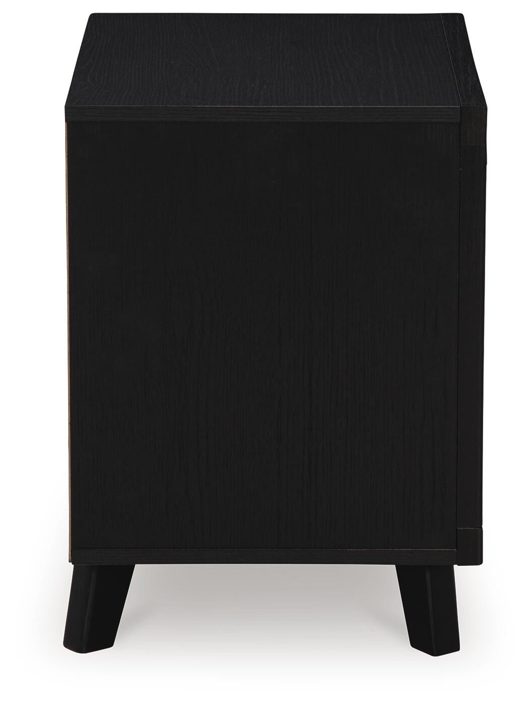 Danziar King Panel Bed, Dresser, Mirror and Nightstand