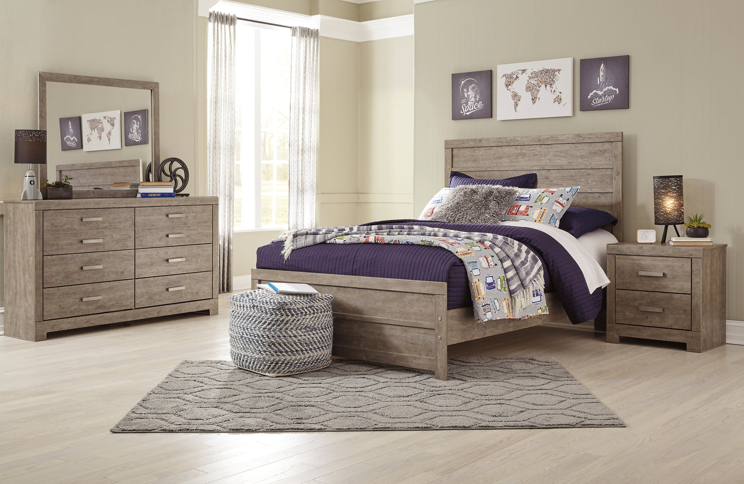 Culverbach Full Panel Bed with Mirrored Dresser and 2 Nightstands